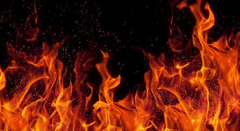 Denizli’de sabaha karşı yangında ev ve işyeri kül oldu