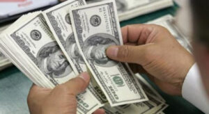 Dolar 17 lirayı aştı