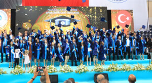 PAÜ mezuniyet törenleri birbirinden güzel başarı hikâyelerine sahne oldu