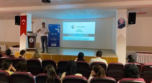 Denizli Işkur Iş Kulübü liderleri, üniversiteli gençler ile çalışmalarına devam ediyor