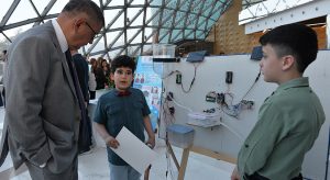 Rektör Kutluhan “Genç Mucitler”in heyecanına ortak oldu