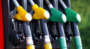 Benzine indirim yolda!