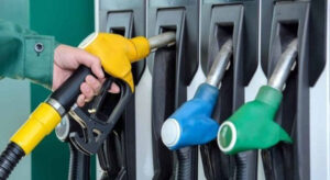 Benzine zam yola çıktı!