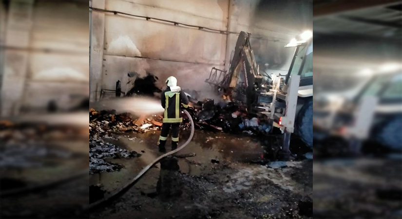 Denizli’de mermer fabrikası alevlere teslim