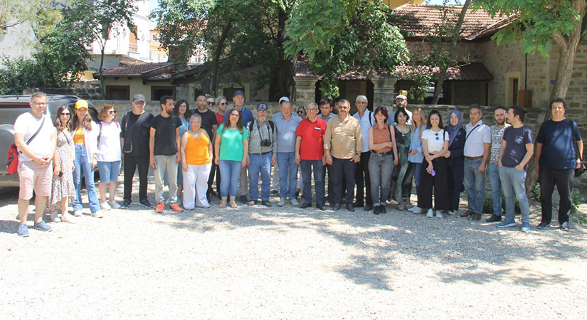 Kimliğinde ‘Çivril’ yazan üniversite öğrencilerine burs veriliyor