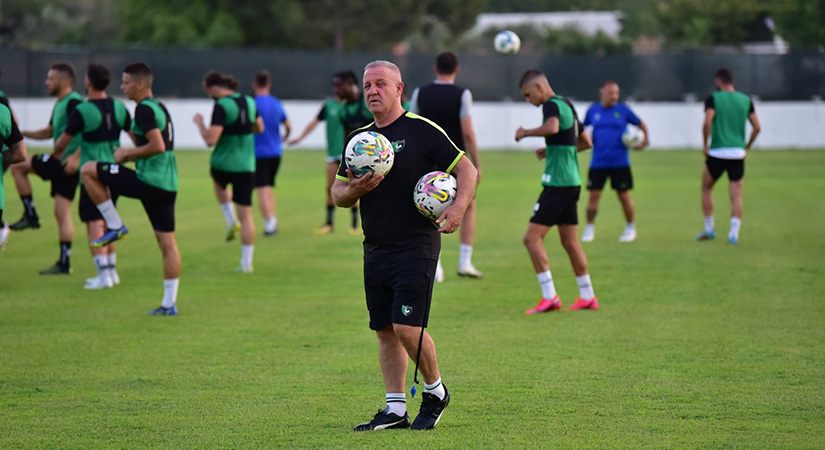 Altaş Denizlispor Eyüpspor maçı hazırlıklarını sürdürüyor