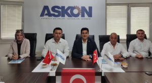 Kent Sohbetleri temalı programının ilk konuğu Yücel Güngör oldu