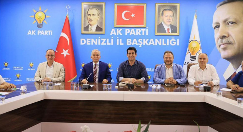 Başkan Güngör istişare ve değerlendirme toplantısında 2023 seçimlerini işaret etti!